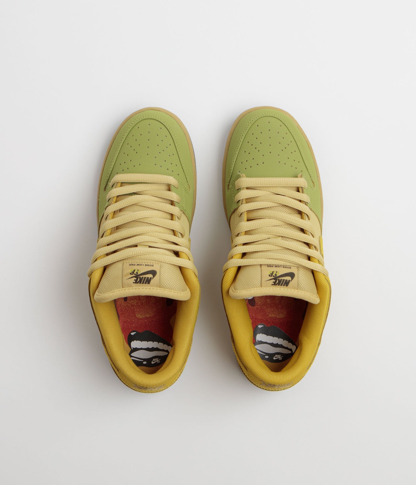 Nike SB Dunk Low Pro Shoes - Saffron Quartz / Saffron Quartz - Pear