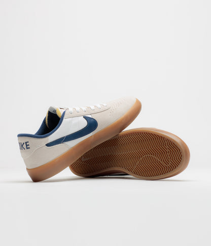 Nike SB Heritage Vulc Shoes - Summit White / Navy - White - Gum Light Brown