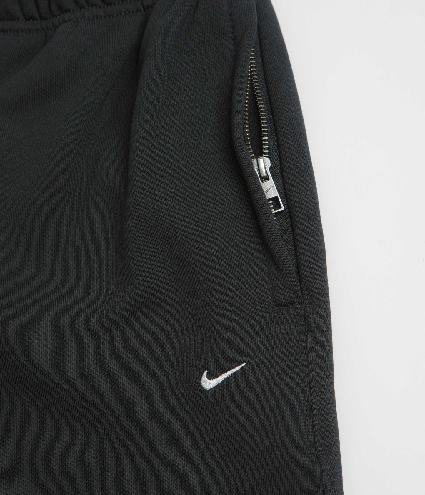 Nike Solo Swoosh Cuffed Sweatpants - Black / Black / White