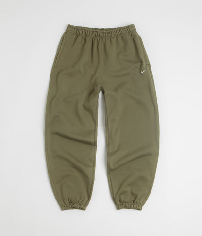 Nike Solo Swoosh Cuffed Sweatpants - Medium Olive / Medium Olive / White