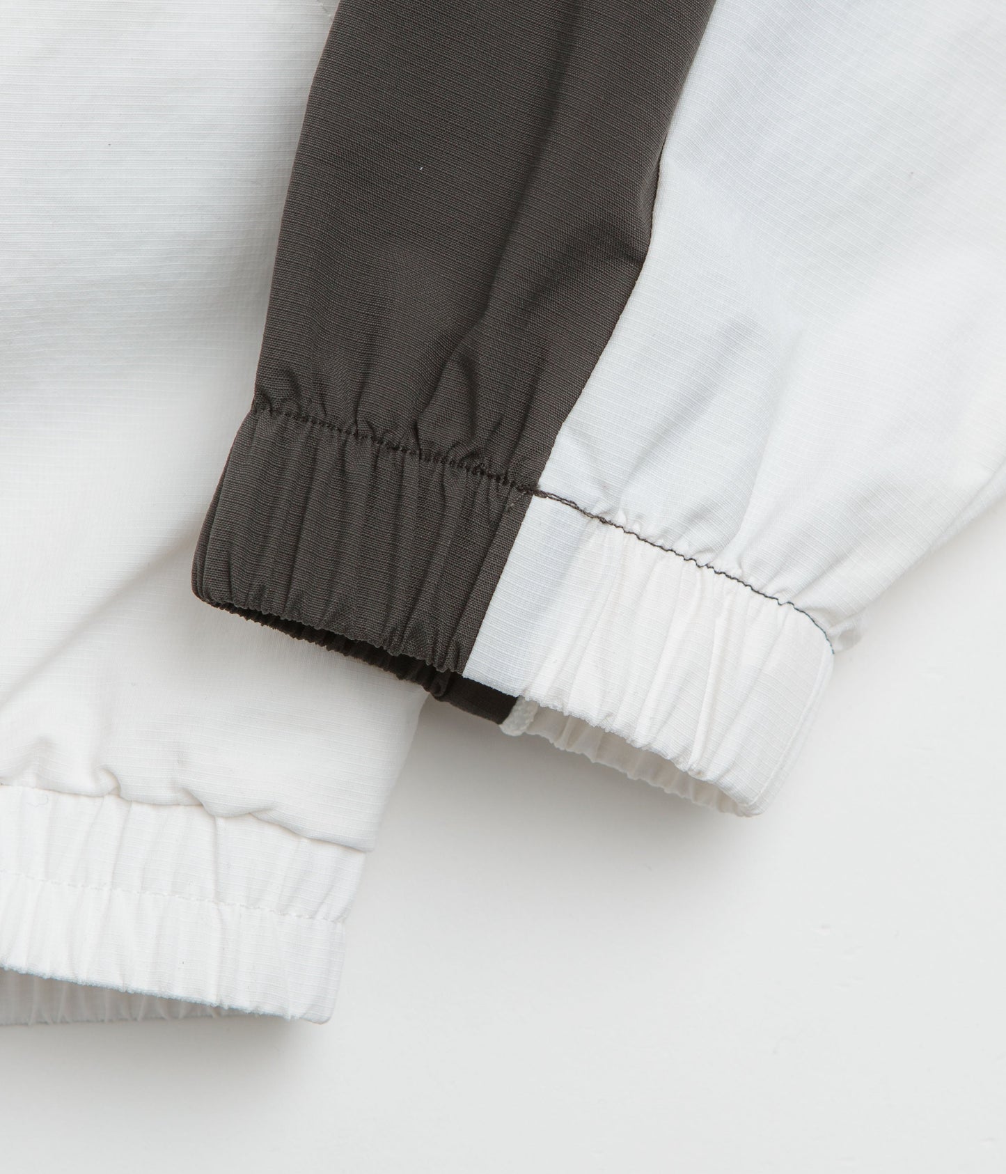 Umbro Guarding Masked Tracksuit Jacket - White / Dark Olive