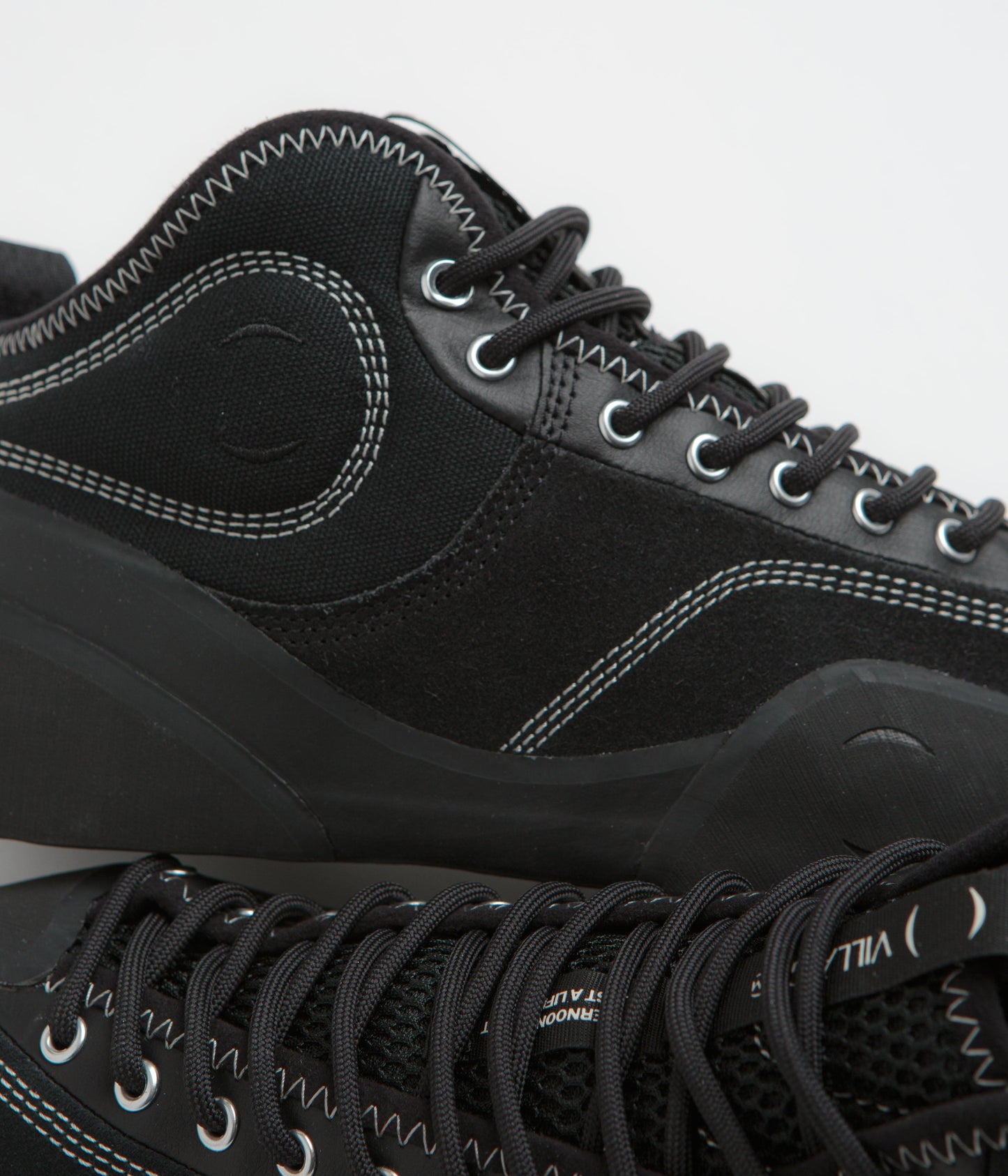 Village PM 1.00 PM Mid Shoes - Black / Natural Black